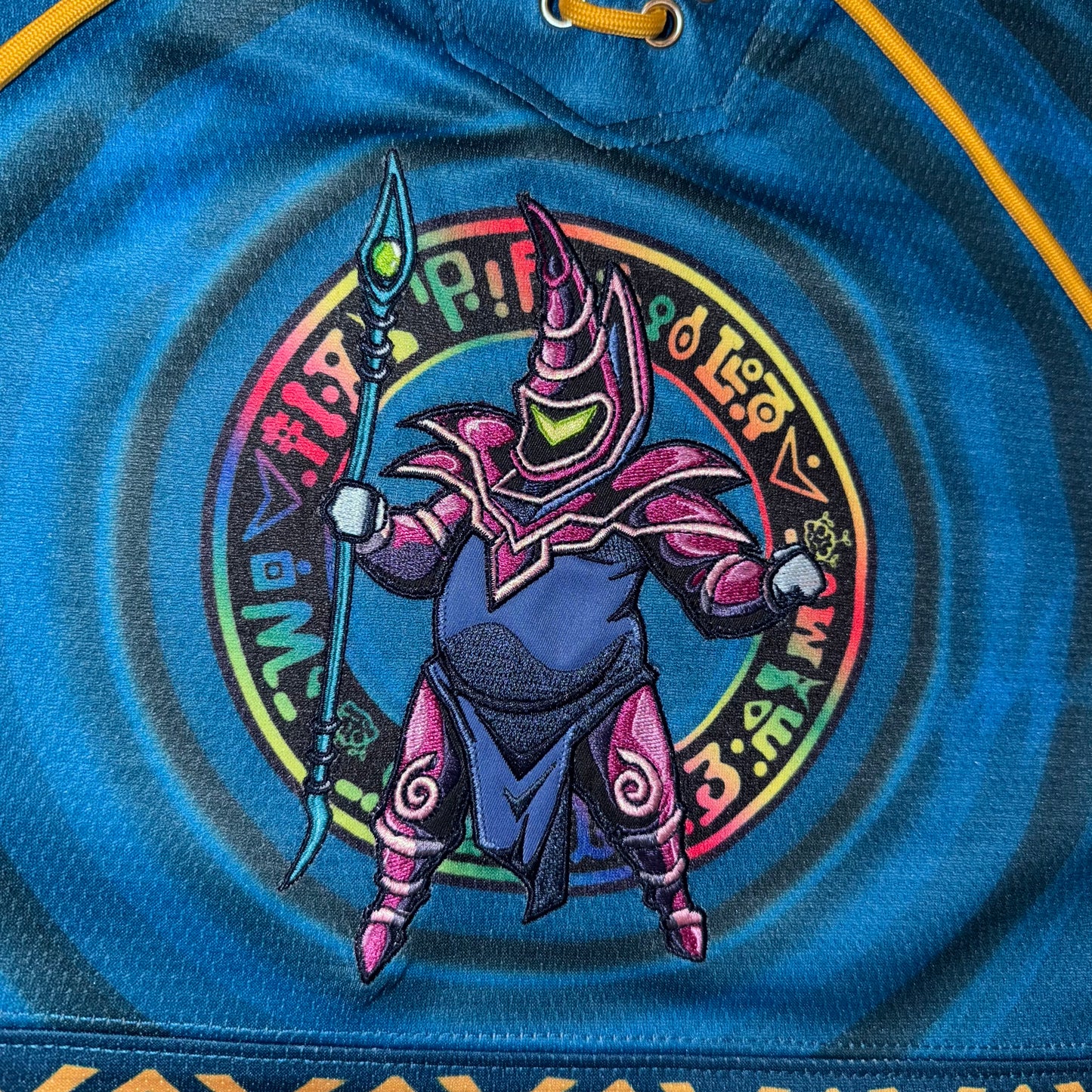 DARK WOBBLE MAGICIAN HOCKEY CROPPED