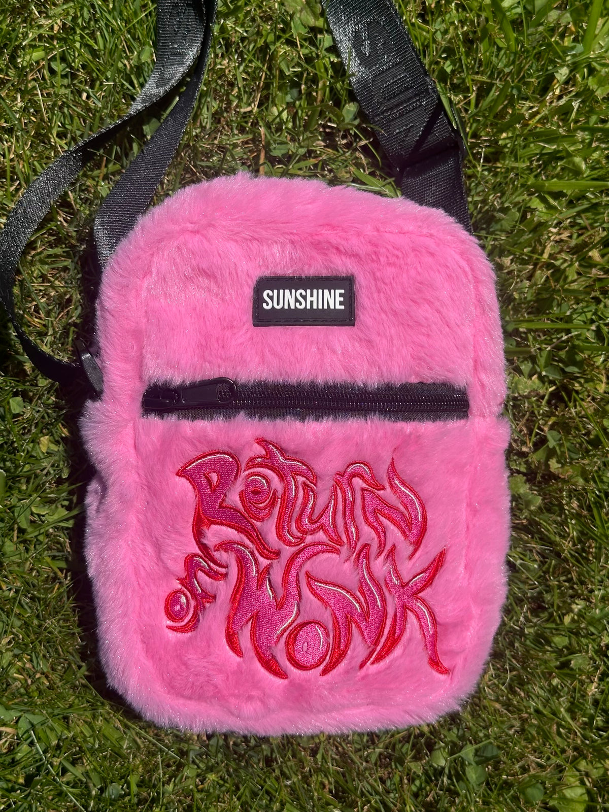 MONXX FURRY SLING BAG