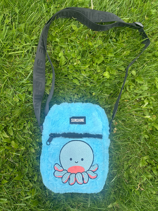 SQUISH SQUISH FURRY SLING BAG