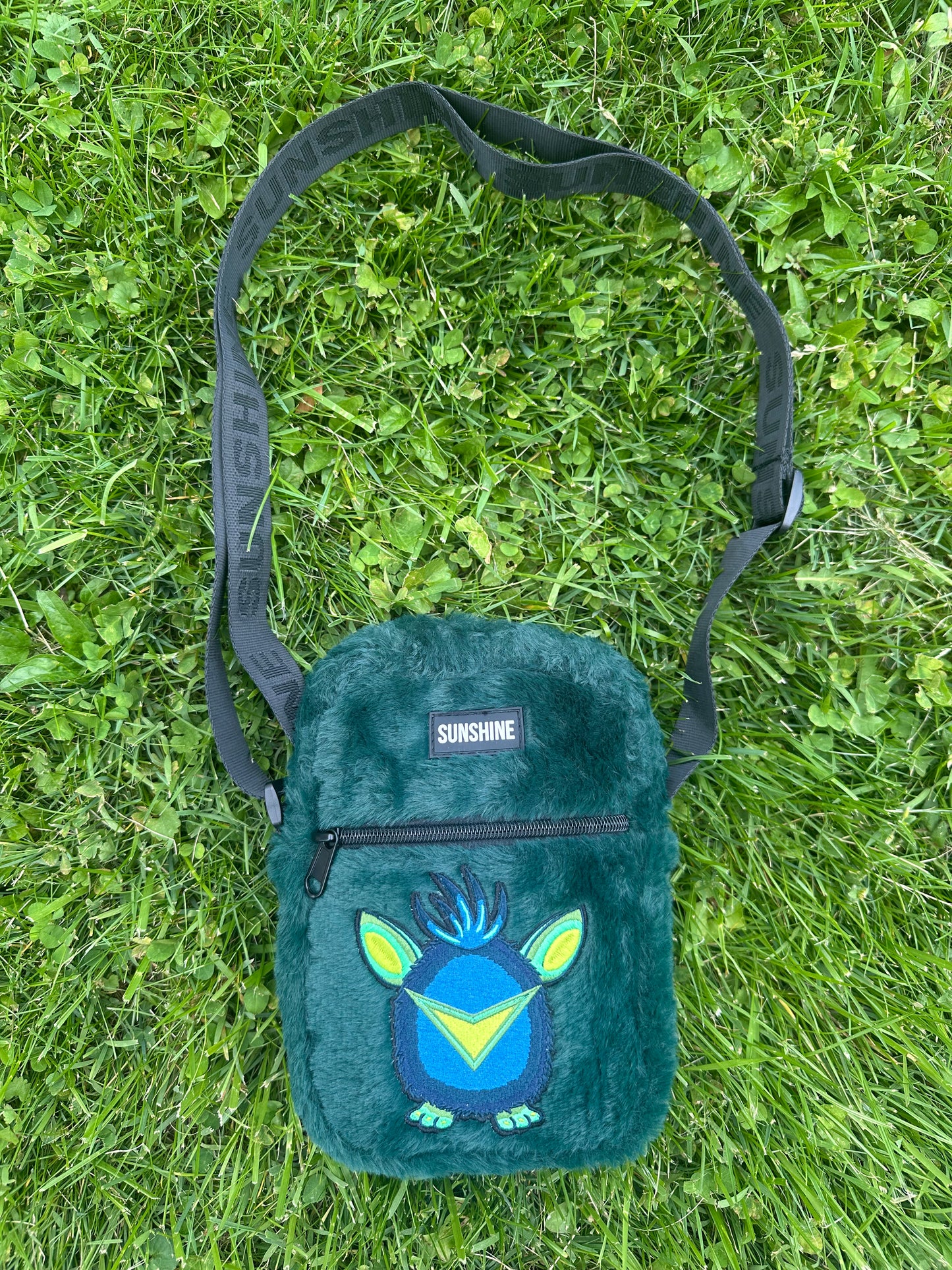 FURWOBBLY FURRY SLING BAG