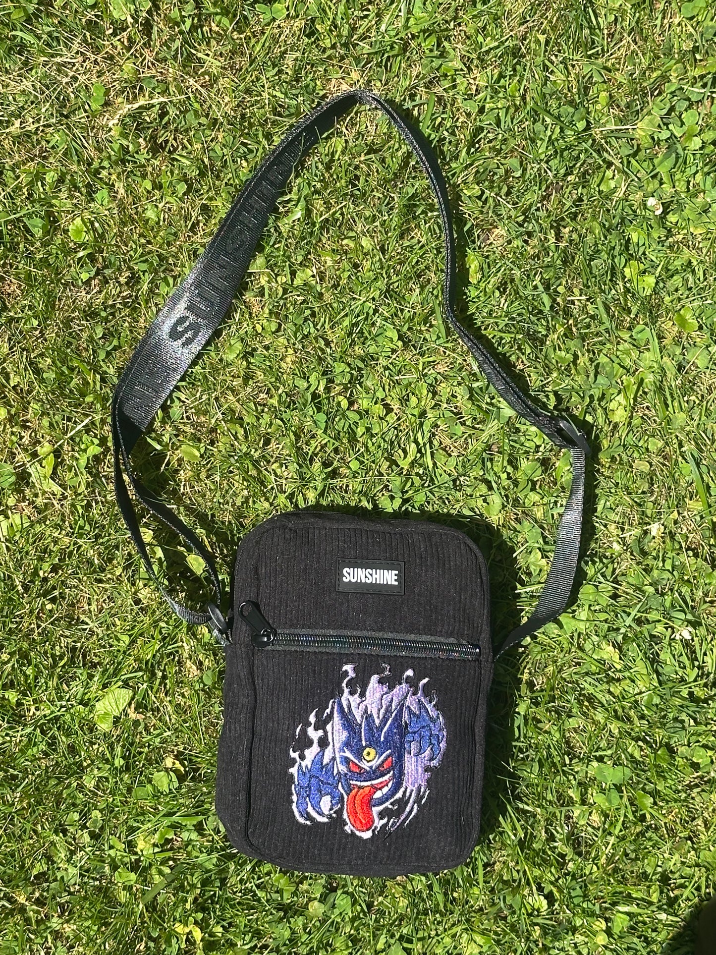 PHANTOM CORDUROY SLING BAG